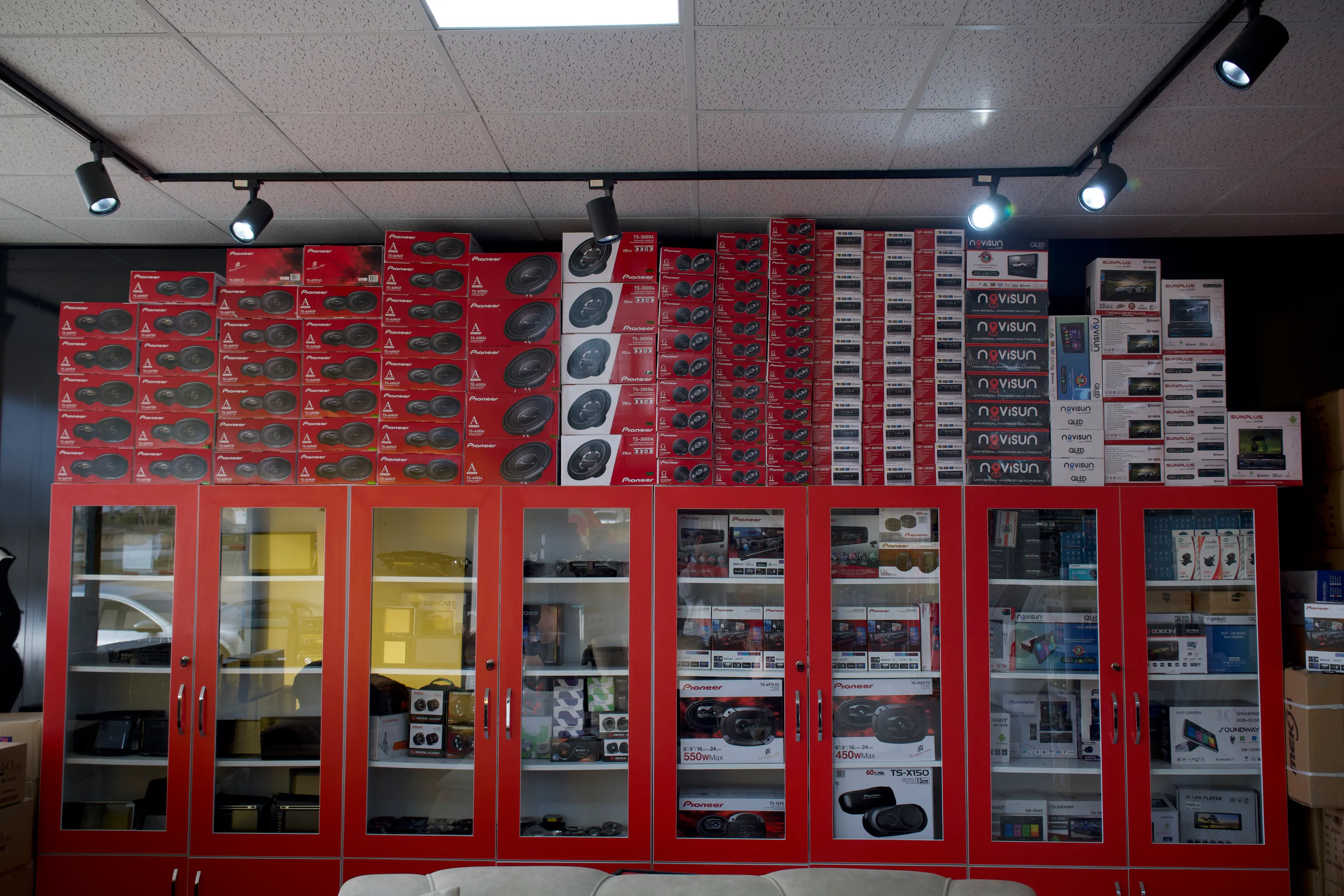 GÜVENLİ DURUŞ - Uşak Araç Ses Sistemi Özdemir Garage